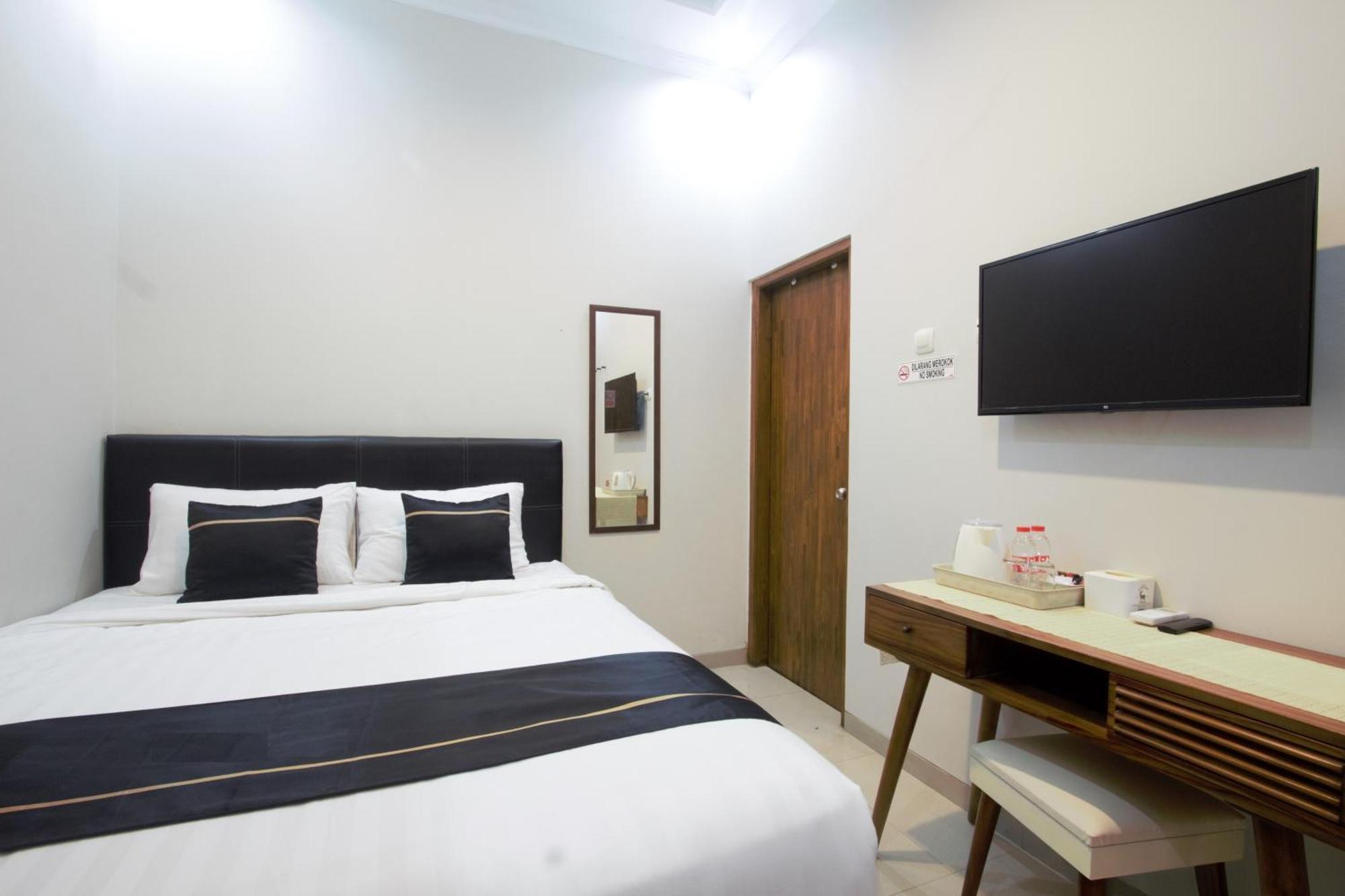 Cendhani Raras Residence Pakualaman Экстерьер фото