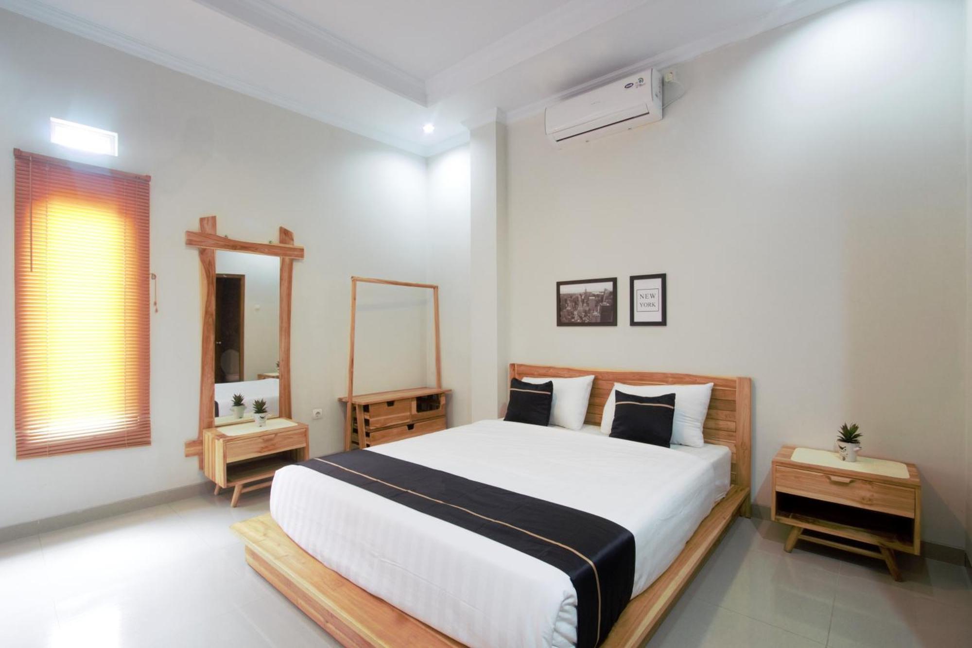Cendhani Raras Residence Pakualaman Экстерьер фото