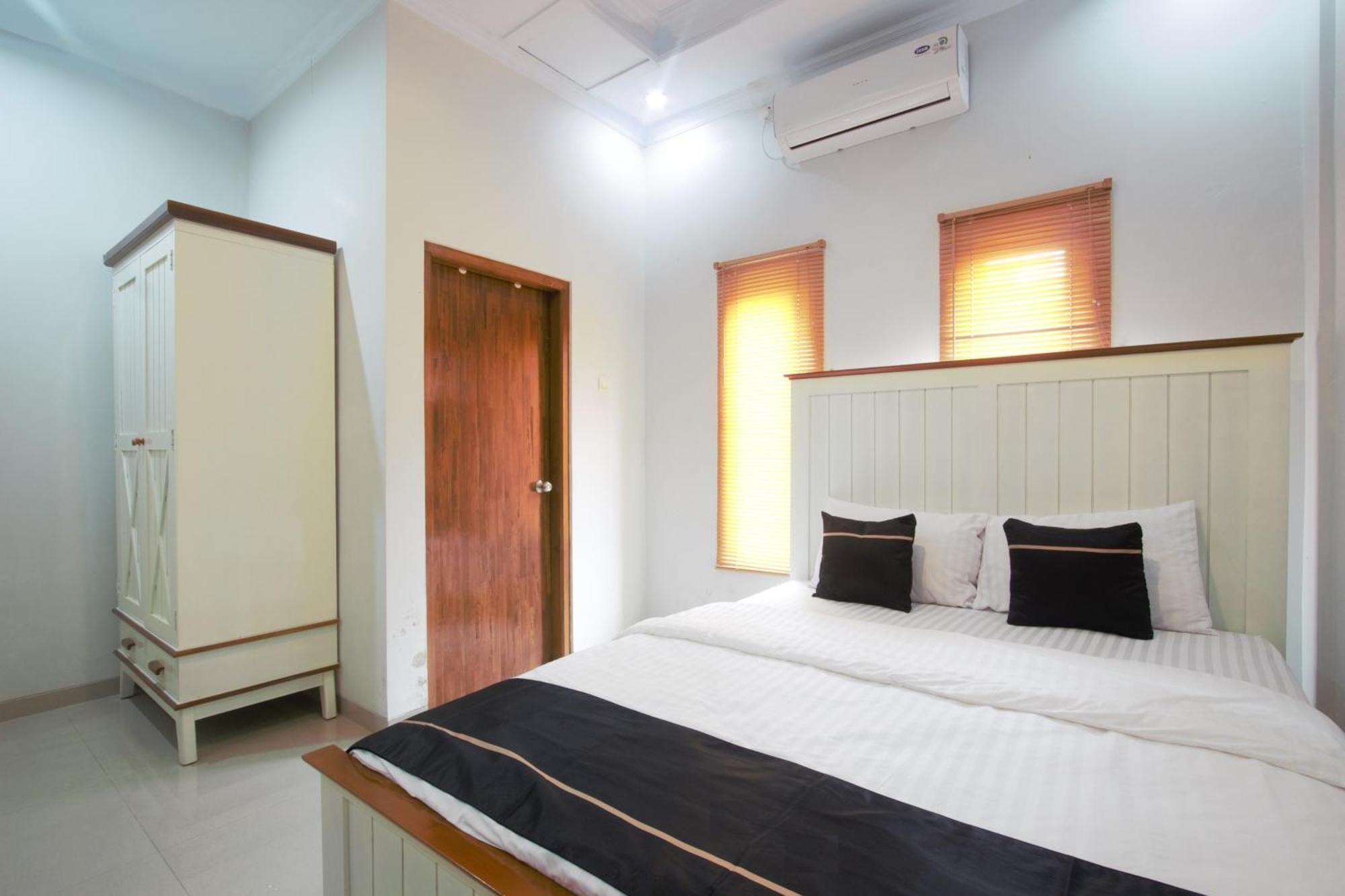 Cendhani Raras Residence Pakualaman Экстерьер фото